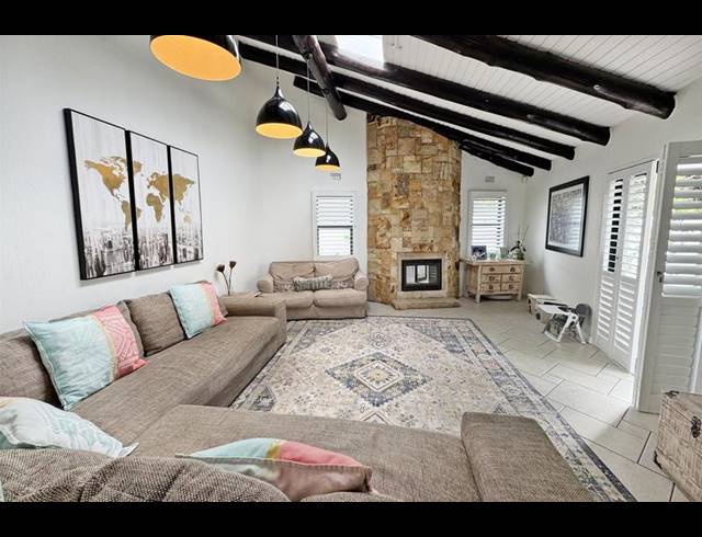 3 BEDROOM HOUSE FOR SALE IN SANDOWN